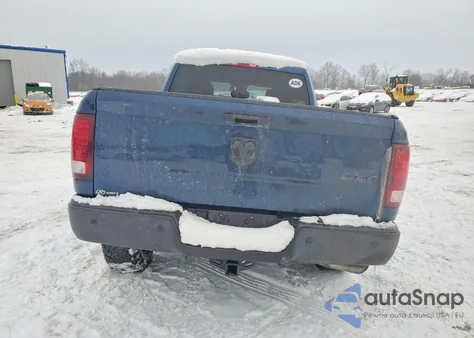 2021 Ram 1500 Classic Slt z USA, uszkodzony, nr VIN 1C6RR7GG6MS526420